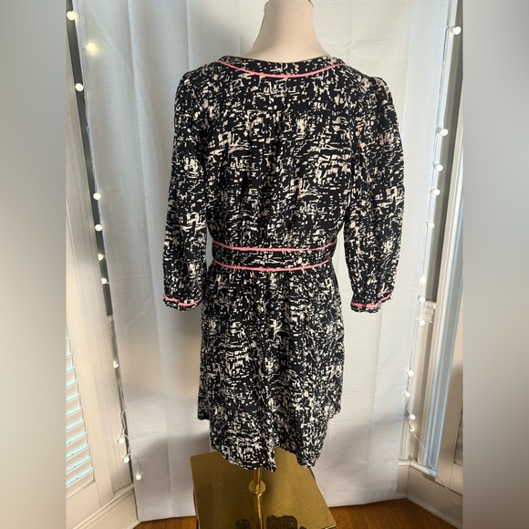 Willow & Clay Black White Abstract Wrap Dress Pink Trim Size Large Made in USA - Picture 9 of 10